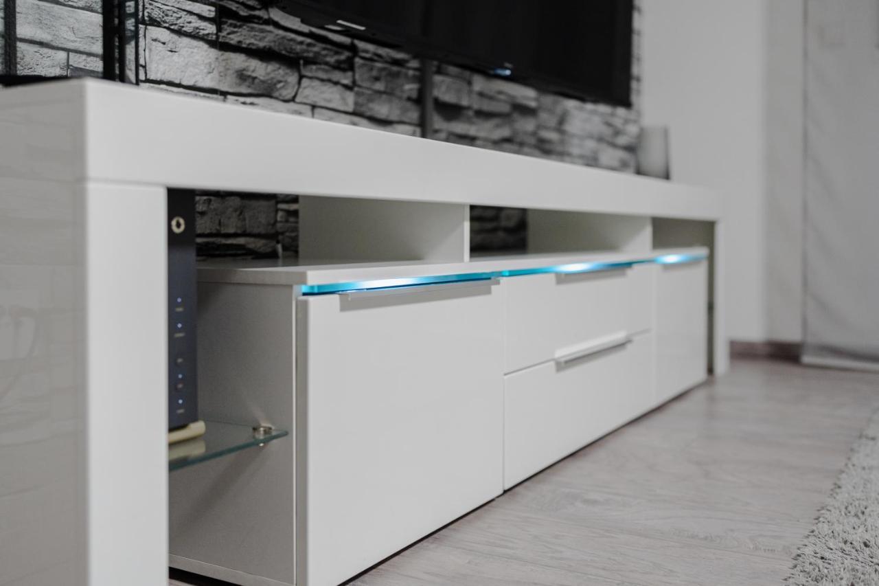 Modern - Ruhige Lage - Zentrumsnah - 2-Zimmer Apartment Horb am Neckar Ngoại thất bức ảnh